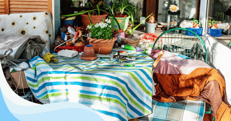 BLOG-Understanding-Hoarding-Disorder-Causes-Symptoms-and-How-to-Help FEATURE